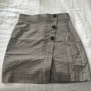 Gingham patterned mini skirt